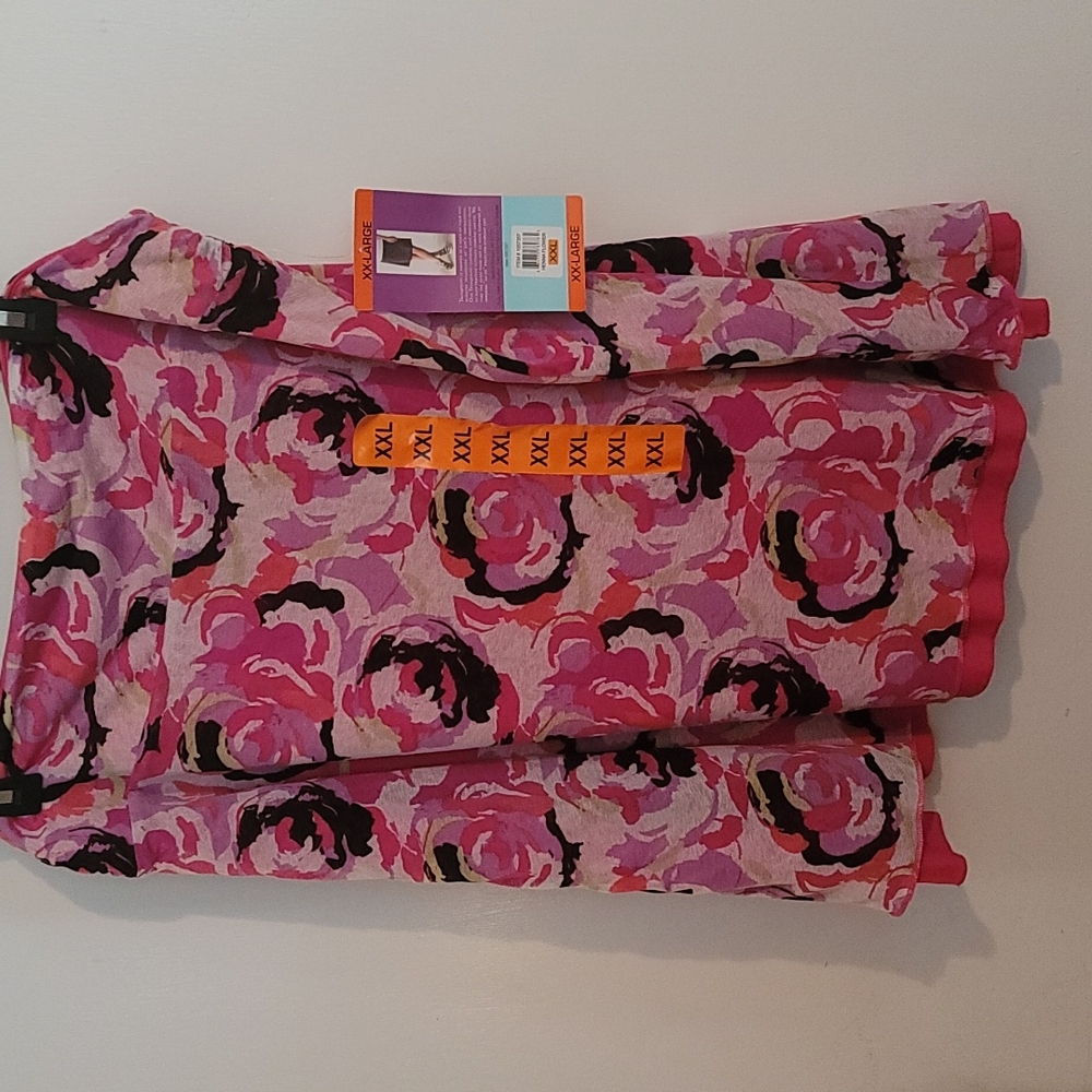 Reversible ladies skirt.  NWT